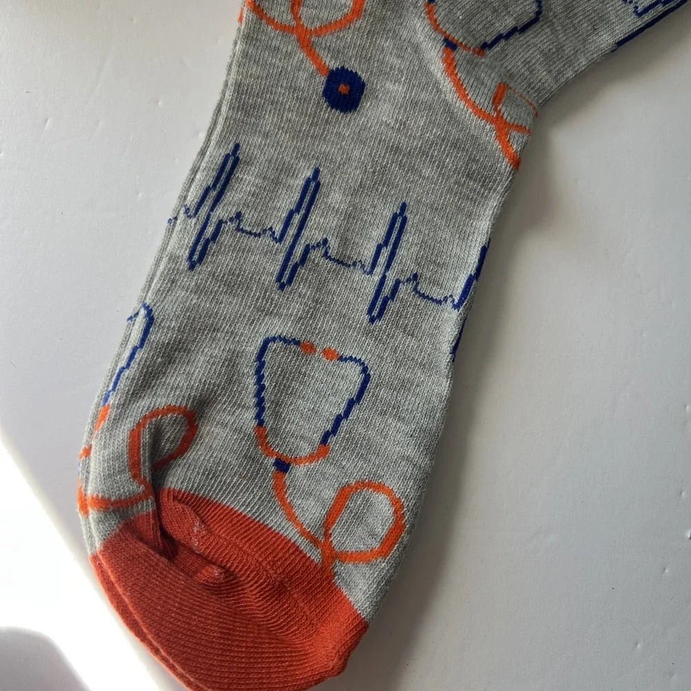 University of Florida UF School of‎ Medicine EKG Crew Socks 8-12 Stethoscope NEW